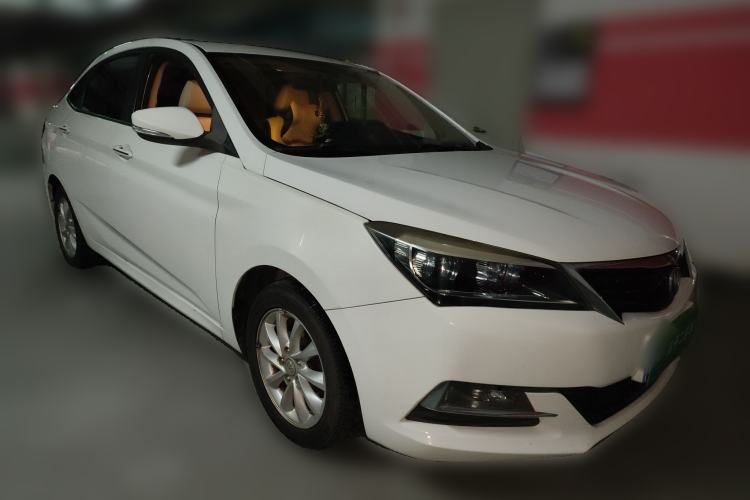 Used CHANGAN Alsvin V7 2015 1.6L Automatic Enjoyment Model China IV Standard Front Right 45 Deg