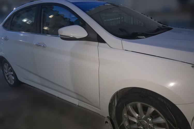 Used CHANGAN Alsvin V7 2015 1.6L Automatic Enjoyment Model China V Standard Front Right 45 Deg