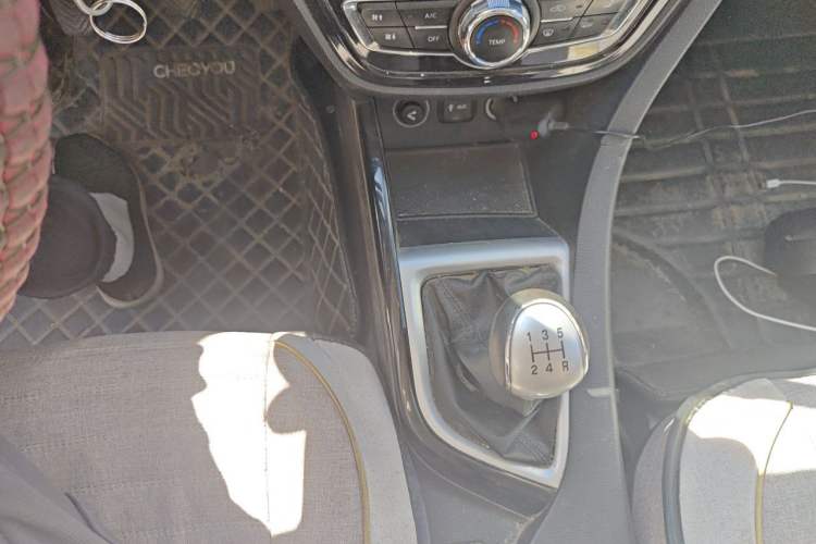 Used CHANGAN Alsvin V7 2015 1.6L Manual Enjoyment Model China IV Standard Gear Lever