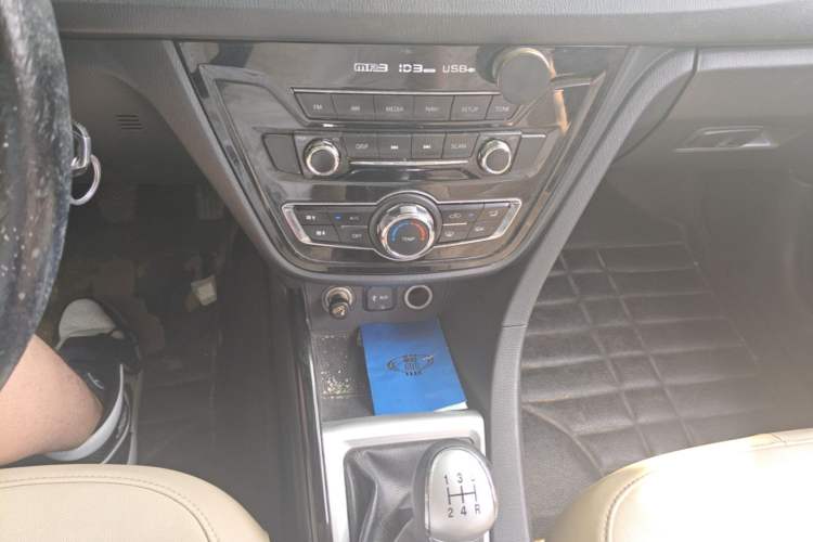Used CHANGAN Alsvin V7 2015 1.6L Manual Enjoyment Model China IV Standard Gear Lever