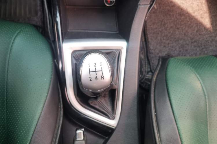 Used CHANGAN Alsvin V7 2015 1.6L Manual Enjoyment Model China IV Standard Gear Lever