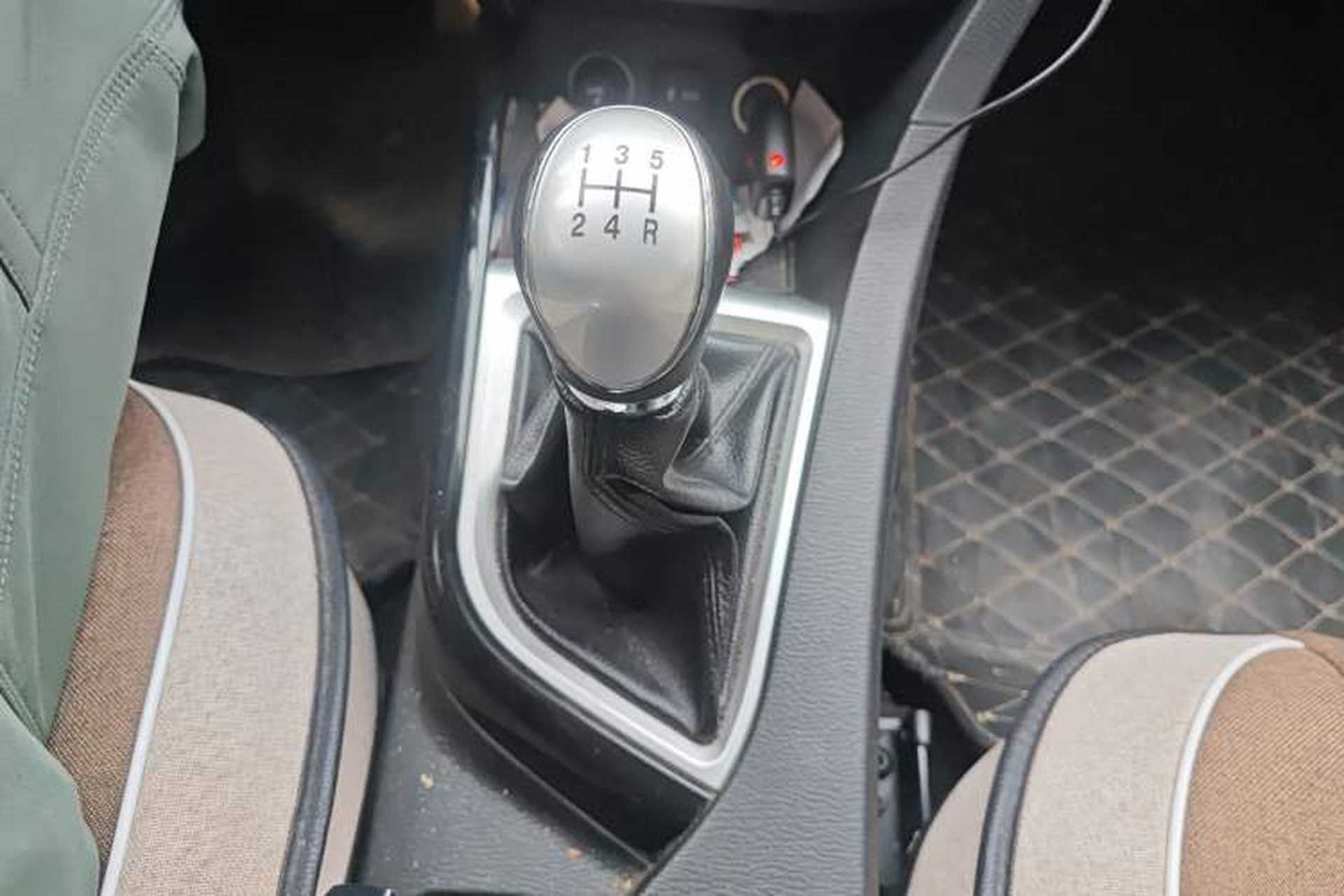 Used CHANGAN Alsvin V7 2015 1.6L Manual LeShang Edition China IV Gear Lever
