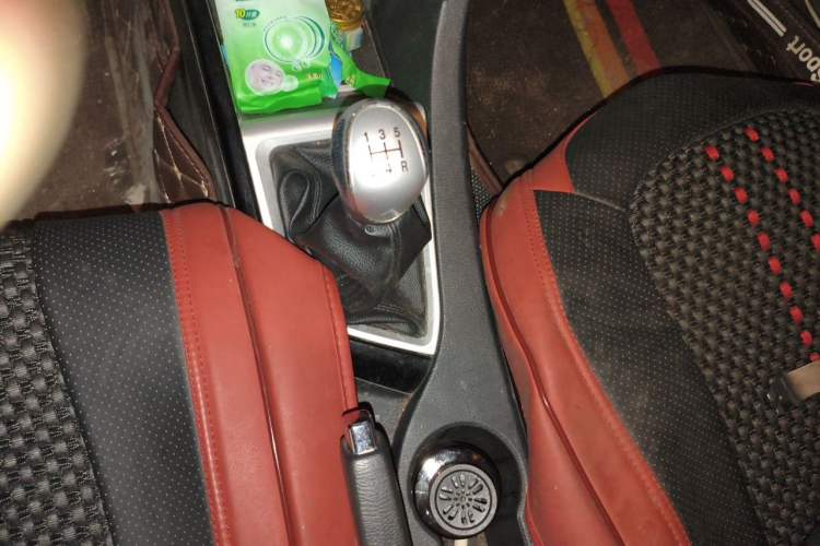 Used CHANGAN Alsvin V7 2015 1.6L Manual Enjoyment Model China IV Standard Gear Lever