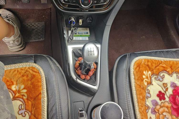 Used CHANGAN Alsvin V7 2015 1.6L Manual Enjoyment Model China V Standard Gear Lever
