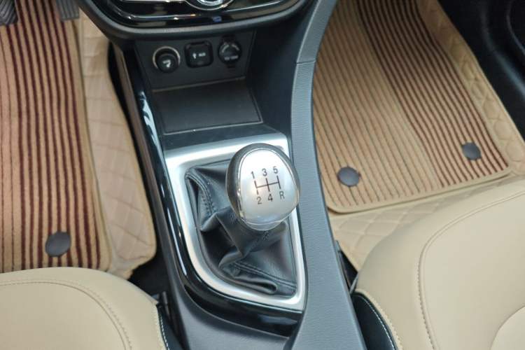 Used CHANGAN Alsvin V7 2015 1.6L Manual Joyride Model China IV Standard Gear Lever