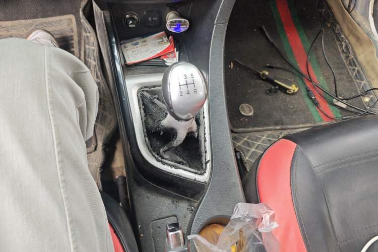 Used CHANGAN Alsvin V7 2015 1.6L Manual Joyride Model China IV Standard Gear Lever