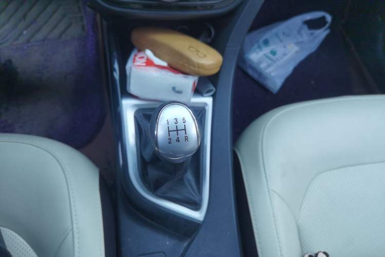 Used CHANGAN Alsvin V7 2015 1.6L Manual Enjoyment Model China IV Standard Gear Lever