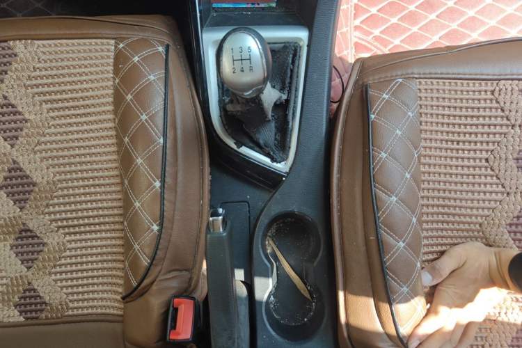 Used CHANGAN Alsvin V7 2015 1.6L Manual Fun Model China IV Standard Gear Lever
