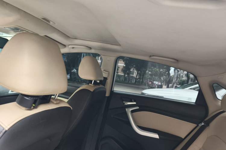 Used CHANGAN Alsvin V7 2015 1.6L Manual Enjoyment Model China V Standard Headliner