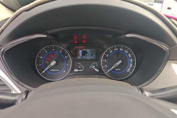 Used CHANGAN Alsvin V7 2015 1.6L Manual Enjoyment Model China V Standard Instrument Cluster
