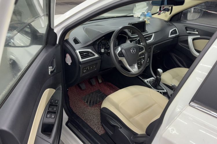 Used CHANGAN Alsvin V7 2015 1.6L Manual Fun Edition China V Standard Interior 2