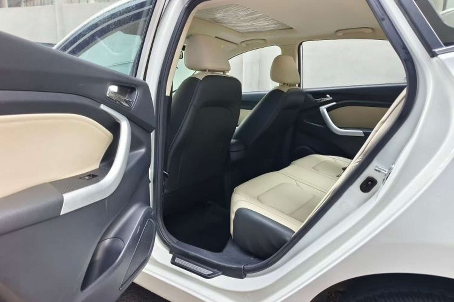 Used CHANGAN Alsvin V7 2015 1.6L Manual Enjoyment Model China V Standard Interior 3
