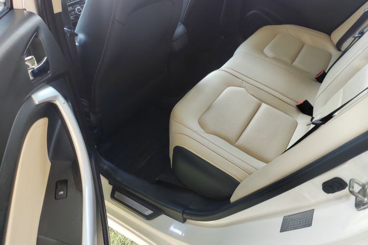 Used CHANGAN Alsvin V7 2015 1.6L Automatic Enjoyment Model China IV Standard Interior 4