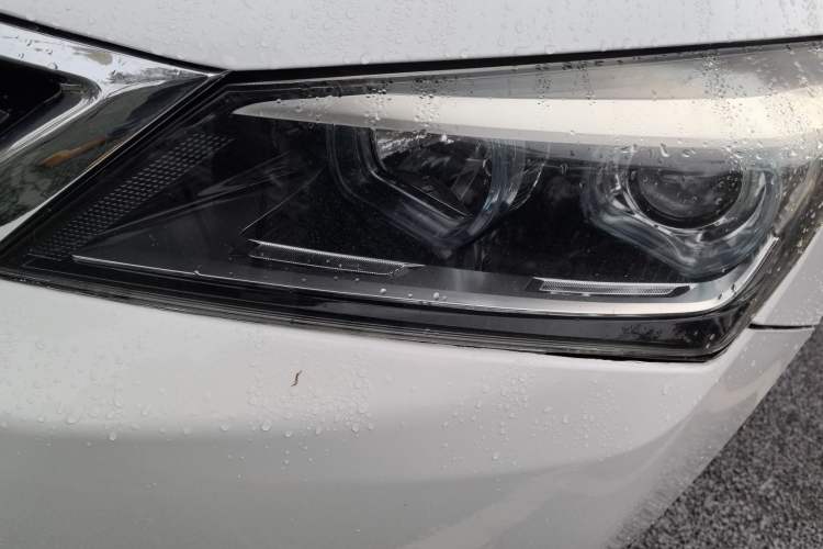 Used CHANGAN Alsvin V7 2015 1.6L Manual Joyful Edition China IV Left Front Headlight