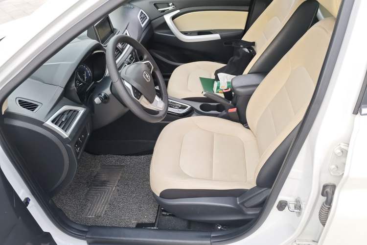 Used CHANGAN Alsvin V7 2015 1.6L Automatic Enjoyment Model China IV Standard Left Front Seat