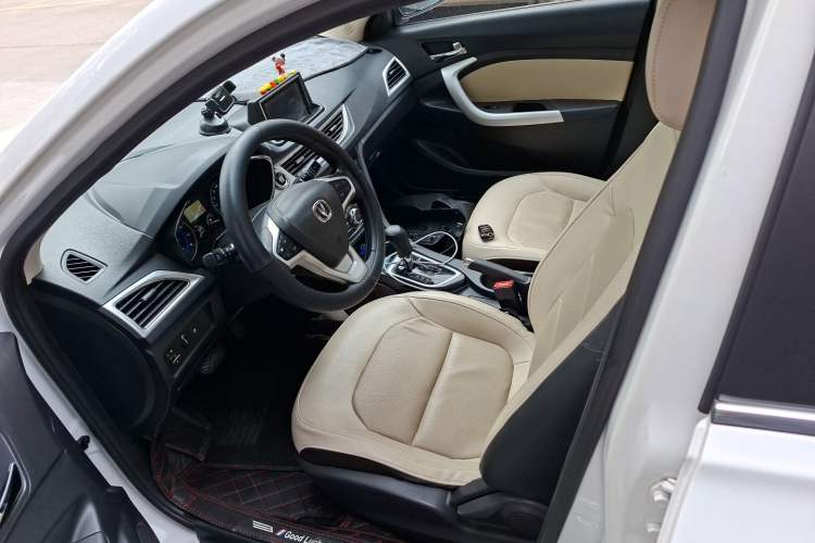 Used CHANGAN Alsvin V7 2015 1.6L Automatic Enjoyment Model China V Standard Left Front Seat