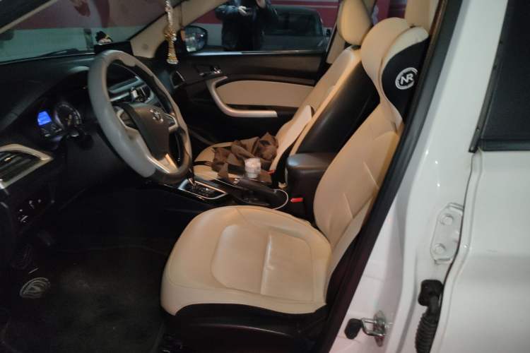 Used CHANGAN Alsvin V7 2015 1.6L Automatic Enjoyment Model China IV Standard Left Front Seat