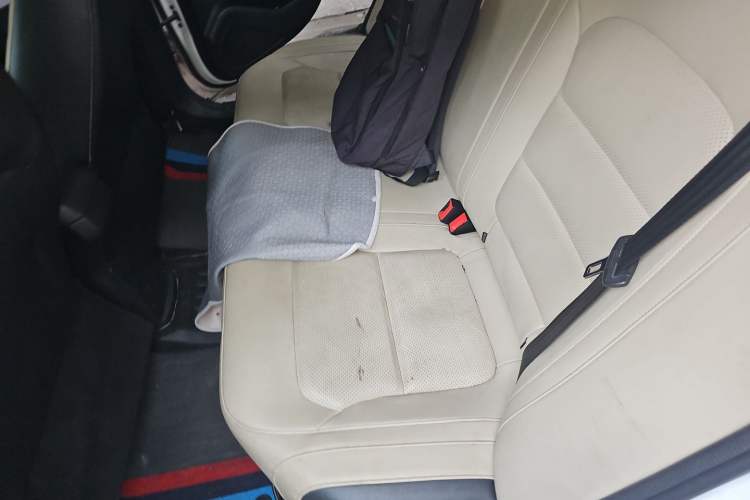 Used CHANGAN Alsvin V7 2015 1.6L Automatic Enjoyment Model China V Standard Left Rear Seat