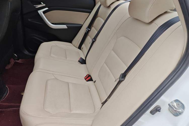 Used CHANGAN Alsvin V7 2015 1.6L Automatic Enjoyment Model China IV Standard Left Rear Seat