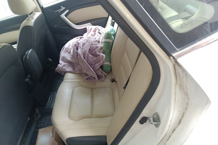 Used CHANGAN Alsvin V7 2015 1.6L Automatic Enjoyment Model China IV Standard Left Rear Seat