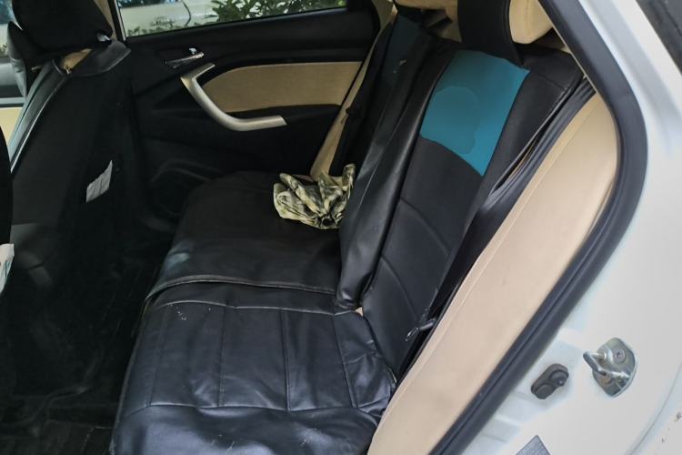 Used CHANGAN Alsvin V7 2015 1.6L Automatic Enjoyment Model China IV Standard Left Rear Seat