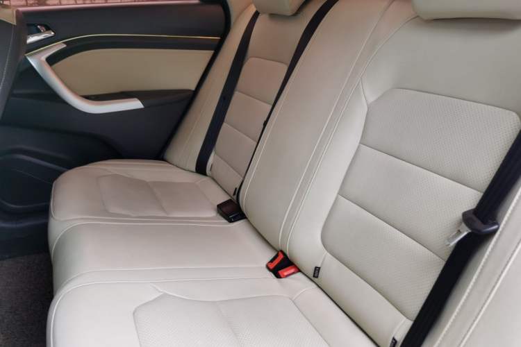Used CHANGAN Alsvin V7 2015 1.6L Automatic Enjoyment Model China IV Standard Left Rear Seat