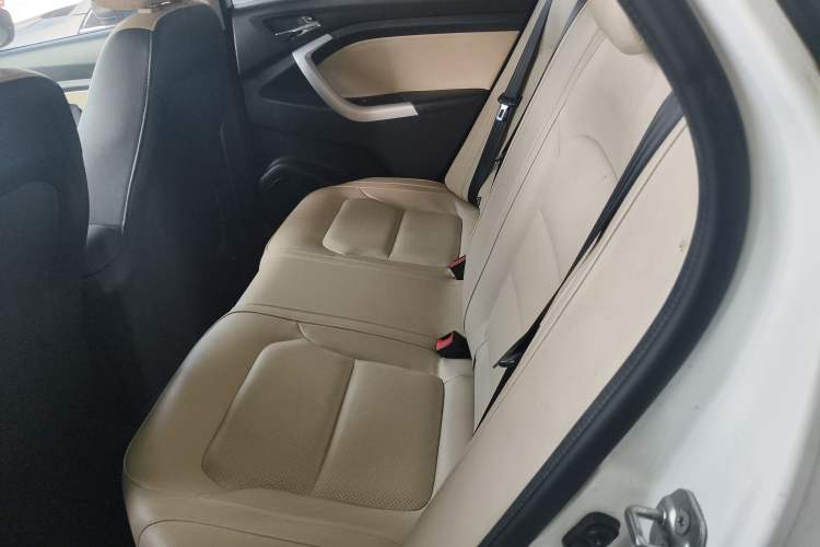Used CHANGAN Alsvin V7 2015 1.6L Automatic Enjoyment Model China V Standard Left Rear Seat