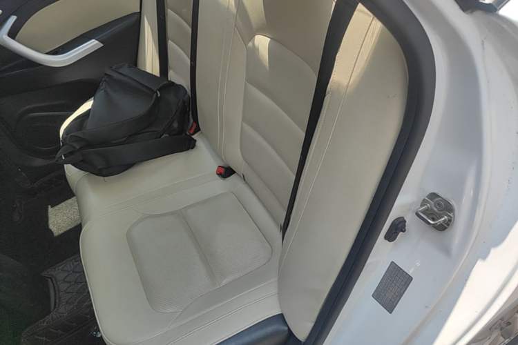 Used CHANGAN Alsvin V7 2015 1.6L Automatic Enjoyment Model China IV Standard Left Rear Seat