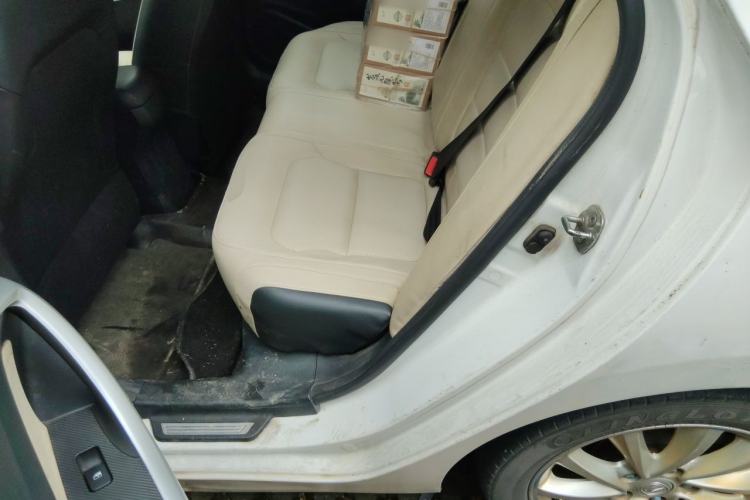 Used CHANGAN Alsvin V7 2015 1.6L Automatic Enjoyment Model China IV Standard Left Rear Seat
