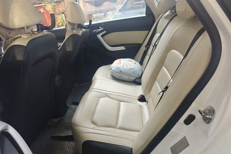 Used CHANGAN Alsvin V7 2015 1.6L Automatic Enjoyment Model China IV Standard Left Rear Seat