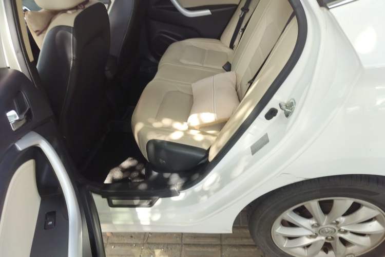 Used CHANGAN Alsvin V7 2015 1.6L Manual Enjoyment Model China IV Standard Left Rear Seat