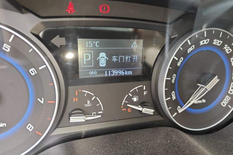 Used CHANGAN Alsvin V7 2015 1.6L Automatic Enjoyment Model China IV Standard Odometer Close Up