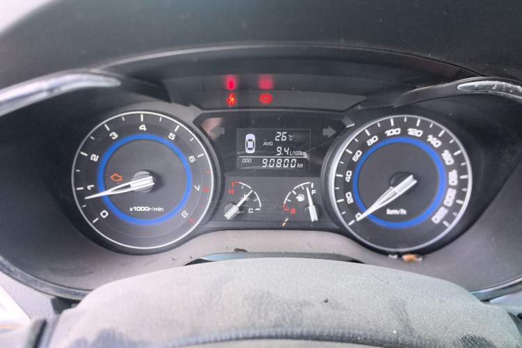 Used CHANGAN Alsvin V7 2015 1.6L Manual Joyride Model China IV Standard Odometer Close Up
