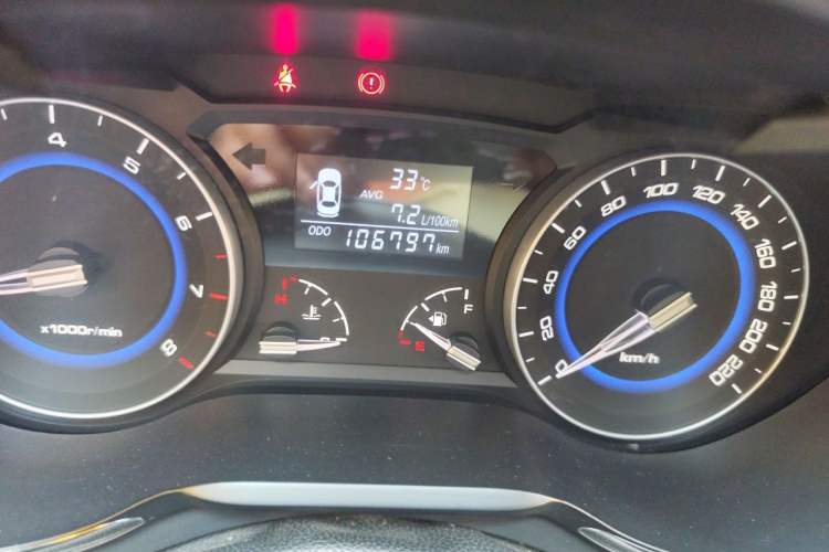 Used CHANGAN Alsvin V7 2015 1.6L Manual Enjoyment Model China IV Standard Odometer Close Up
