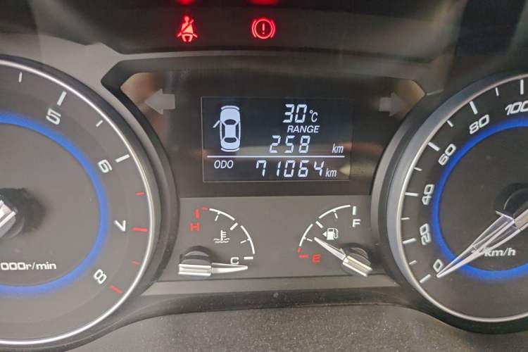 Used CHANGAN Alsvin V7 2015 1.6L Manual Enjoyment Model China V Standard Odometer Close Up