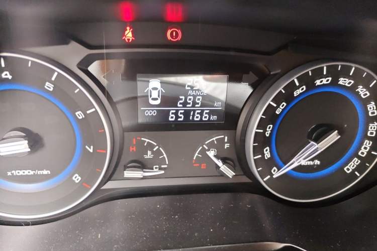 Used CHANGAN Alsvin V7 2015 1.6L Manual Enjoyment Model China V Standard Odometer Close Up
