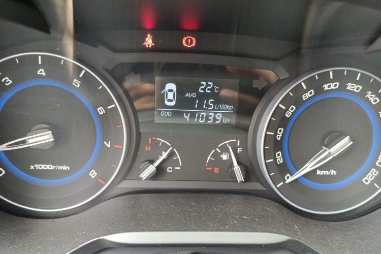 Used CHANGAN Alsvin V7 2015 1.6L Manual Enjoyment Model China IV Standard Odometer Close Up