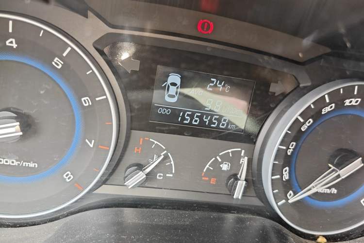 Used CHANGAN Alsvin V7 2015 1.6L Manual Enjoyment Model China IV Standard Odometer Close Up