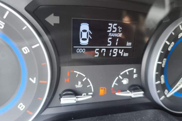 Used CHANGAN Alsvin V7 2015 1.6L Manual Enjoyment Model China IV Standard Odometer Close Up