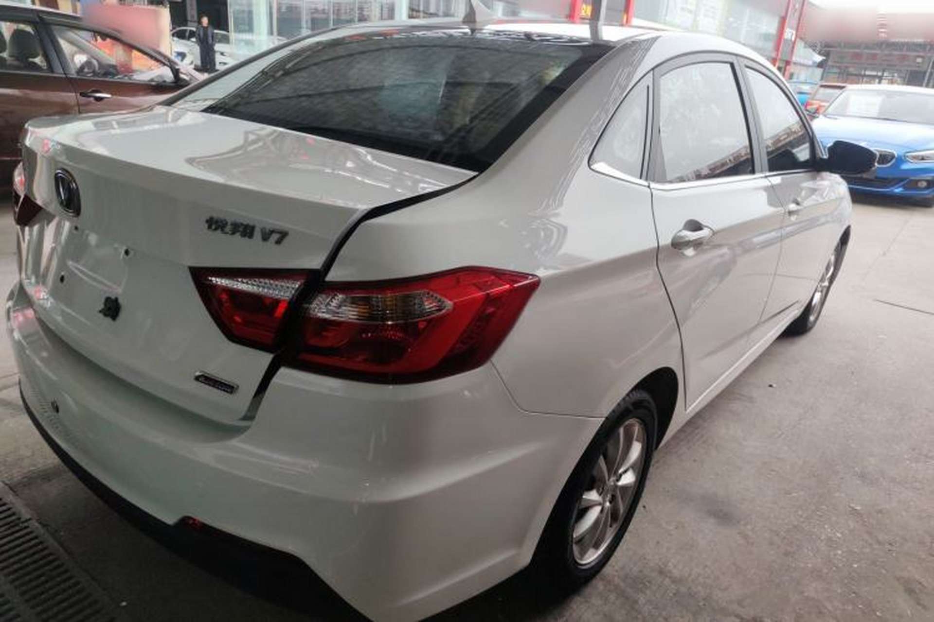 Used CHANGAN Alsvin V7 2015 1.6L Manual Enjoyment Model China IV Standard Rear Right 45 Deg