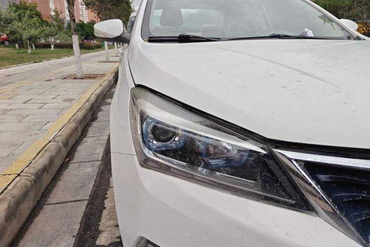 Used CHANGAN Alsvin V7 2015 1.6L Automatic Enjoyment Model China IV Standard Right Front Headlight