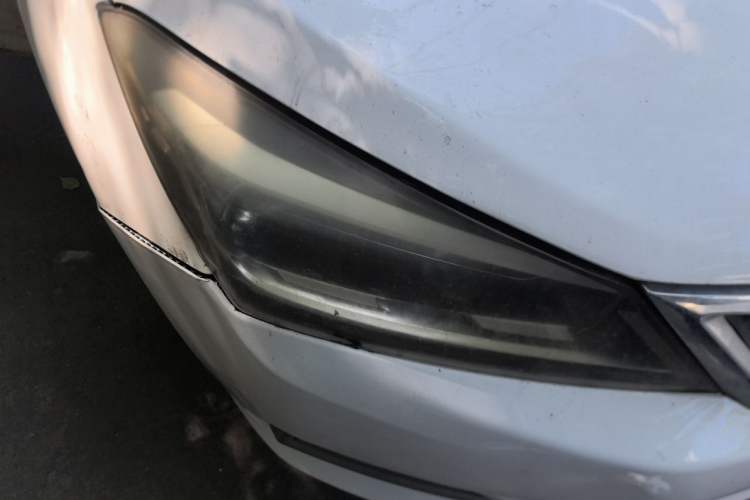 Used CHANGAN Alsvin V7 2015 1.6L Manual Joyride Model China IV Standard Right Front Headlight