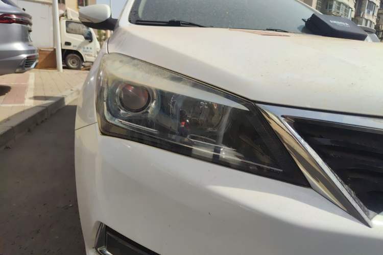 Used CHANGAN Alsvin V7 2015 1.6L Manual Enjoyment Model China IV Standard Right Front Headlight