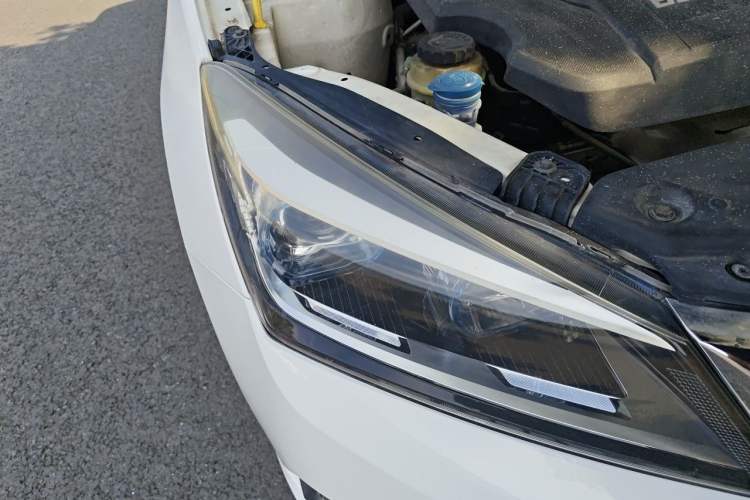 Used CHANGAN Alsvin V7 2015 1.6L Manual Enjoyment Model China IV Standard Right Front Headlight