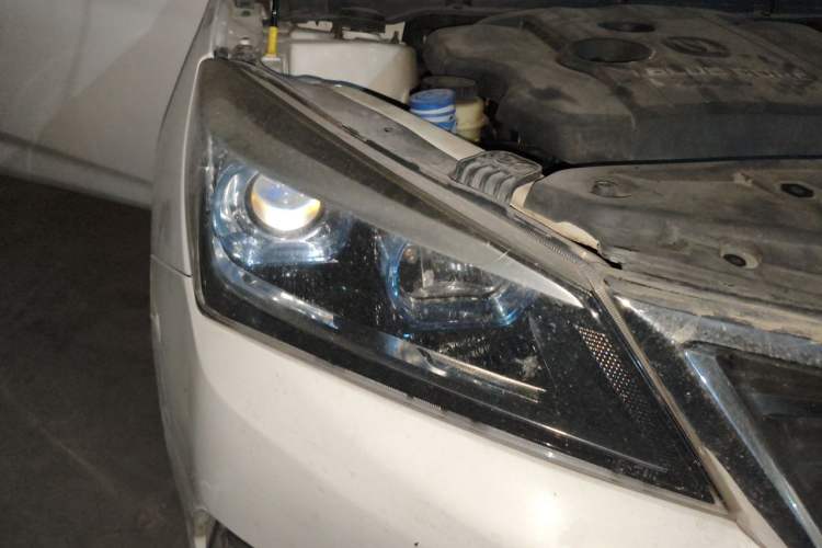 Used CHANGAN Alsvin V7 2015 1.6L Manual Enjoyment Model China IV Standard Right Front Headlight