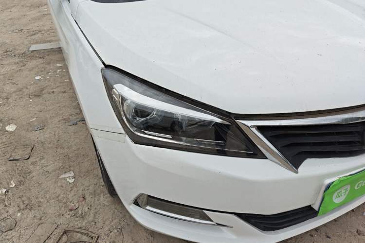 Used CHANGAN Alsvin V7 2015 1.6L Automatic Joyful Model China IV Standard Right Front Headlight