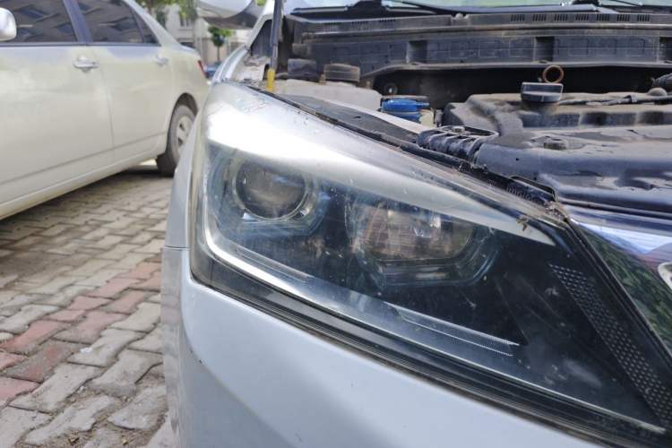 Used CHANGAN Alsvin V7 2015 1.6L Manual Joyful Edition China IV Right Front Headlight