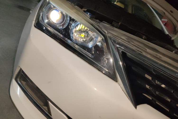 Used CHANGAN Alsvin V7 2015 1.6L Automatic Enjoyment Model China IV Standard Right Front Headlight