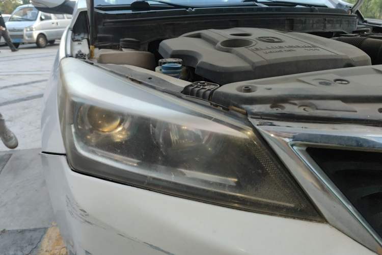 Used CHANGAN Alsvin V7 2015 1.6L Manual Enjoyment Model China V Standard Right Front Headlight