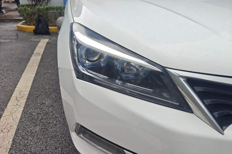 Used CHANGAN Alsvin V7 2015 1.6L Manual Enjoyment Model China V Standard Right Front Headlight